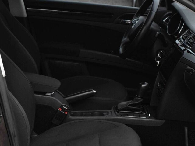 Коричневый Шкода Суперб, объемом двигателя 1.8 л и пробегом 219 тыс. км за 12500 $, фото 11 на Automoto.ua