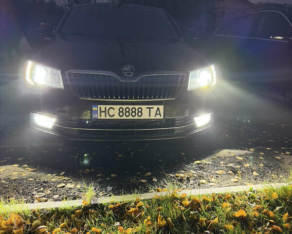 Коричневый Шкода Суперб, объемом двигателя 1.97 л и пробегом 189 тыс. км за 16000 $, фото 25 на Automoto.ua