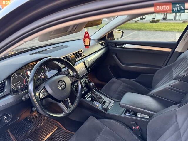 Коричневый Шкода Суперб, объемом двигателя 1.97 л и пробегом 245 тыс. км за 17900 $, фото 15 на Automoto.ua