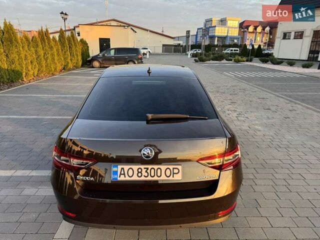 Коричневый Шкода Суперб, объемом двигателя 1.97 л и пробегом 245 тыс. км за 17900 $, фото 8 на Automoto.ua
