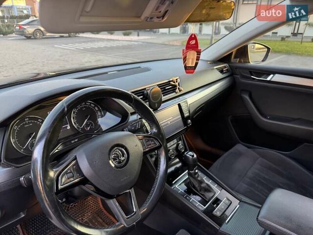 Коричневый Шкода Суперб, объемом двигателя 1.97 л и пробегом 245 тыс. км за 17900 $, фото 17 на Automoto.ua