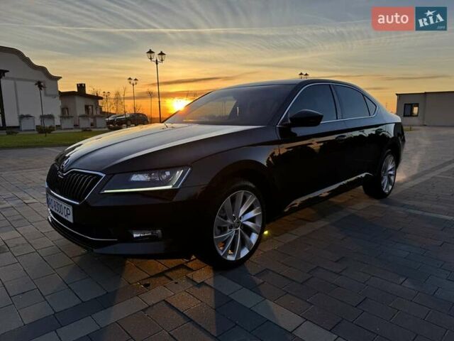 Коричневый Шкода Суперб, объемом двигателя 1.97 л и пробегом 245 тыс. км за 17900 $, фото 1 на Automoto.ua
