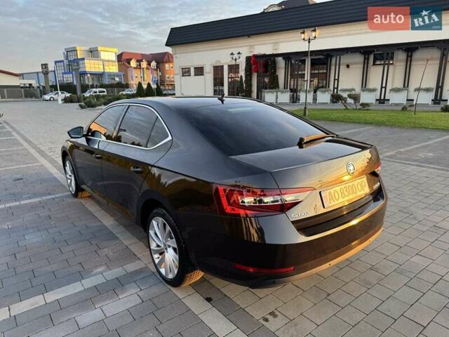 Коричневый Шкода Суперб, объемом двигателя 1.97 л и пробегом 245 тыс. км за 17900 $, фото 9 на Automoto.ua