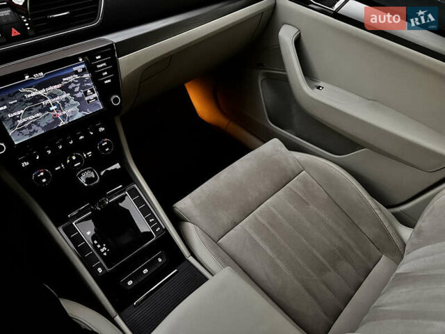 Коричневий Шкода Суперб, об'ємом двигуна 2 л та пробігом 247 тис. км за 18700 $, фото 92 на Automoto.ua