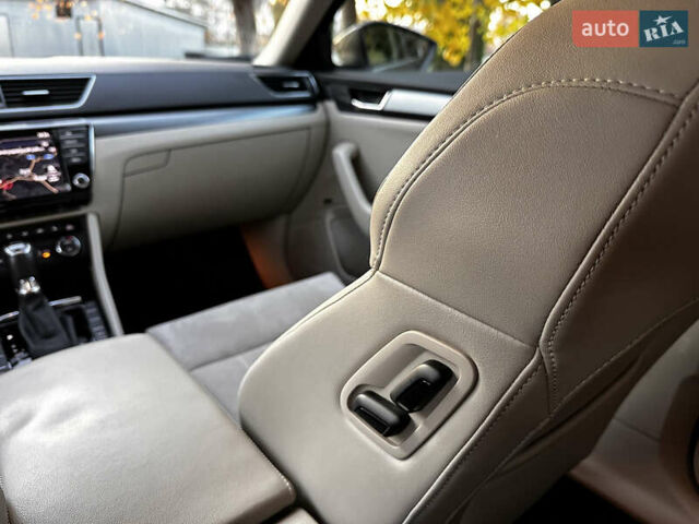Коричневий Шкода Суперб, об'ємом двигуна 2 л та пробігом 247 тис. км за 18700 $, фото 54 на Automoto.ua