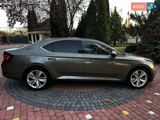 Коричневий Шкода Суперб, об'ємом двигуна 2 л та пробігом 247 тис. км за 18700 $, фото 34 на Automoto.ua