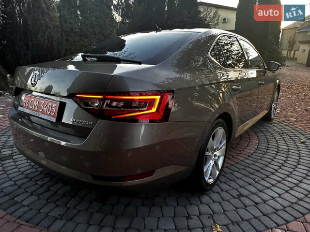 Коричневий Шкода Суперб, об'ємом двигуна 2 л та пробігом 247 тис. км за 18700 $, фото 7 на Automoto.ua