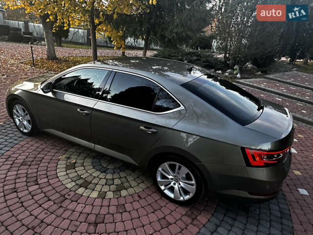 Коричневий Шкода Суперб, об'ємом двигуна 2 л та пробігом 247 тис. км за 18700 $, фото 15 на Automoto.ua