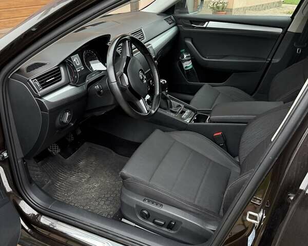 Коричневий Шкода Суперб, об'ємом двигуна 1.8 л та пробігом 116 тис. км за 17000 $, фото 6 на Automoto.ua