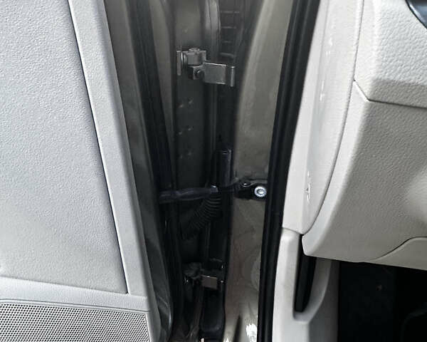 Коричневий Шкода Суперб, об'ємом двигуна 2 л та пробігом 247 тис. км за 18700 $, фото 66 на Automoto.ua