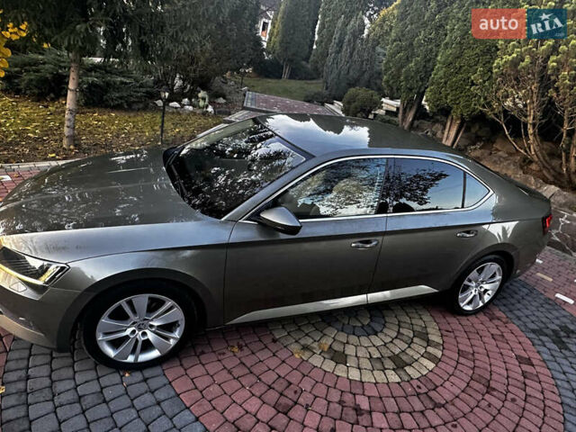 Коричневий Шкода Суперб, об'ємом двигуна 2 л та пробігом 247 тис. км за 18700 $, фото 14 на Automoto.ua