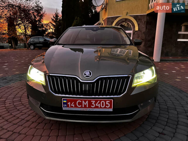 Коричневий Шкода Суперб, об'ємом двигуна 2 л та пробігом 247 тис. км за 18700 $, фото 81 на Automoto.ua