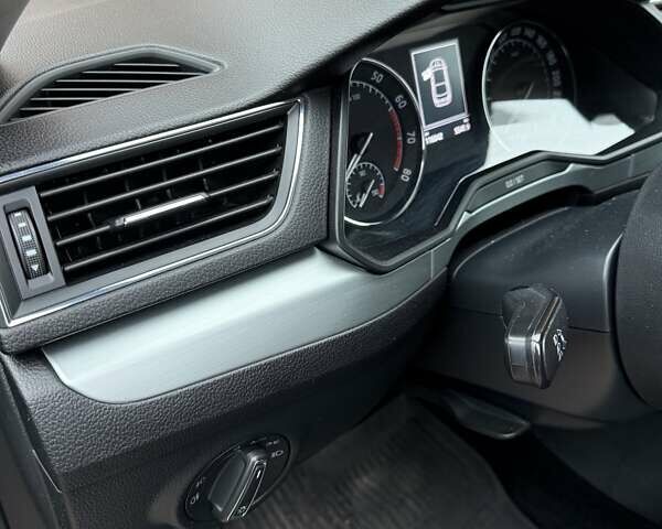 Коричневий Шкода Суперб, об'ємом двигуна 1.8 л та пробігом 116 тис. км за 17000 $, фото 10 на Automoto.ua