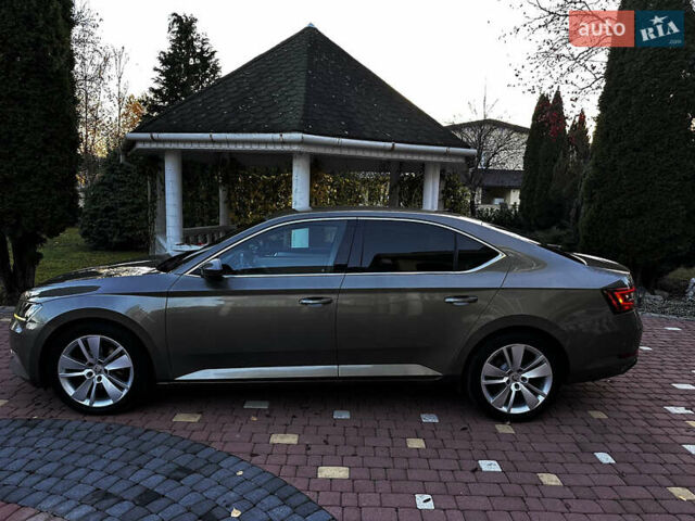 Коричневий Шкода Суперб, об'ємом двигуна 2 л та пробігом 247 тис. км за 18700 $, фото 29 на Automoto.ua