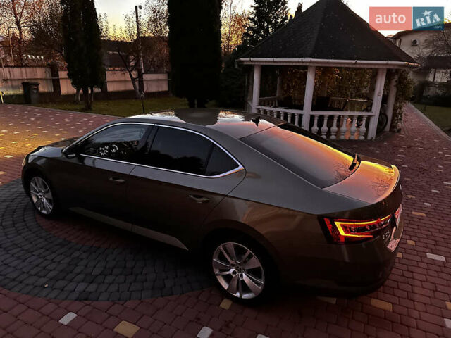 Коричневий Шкода Суперб, об'ємом двигуна 2 л та пробігом 247 тис. км за 18700 $, фото 83 на Automoto.ua