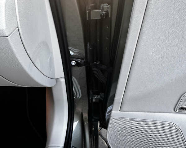 Коричневий Шкода Суперб, об'ємом двигуна 2 л та пробігом 247 тис. км за 18700 $, фото 68 на Automoto.ua