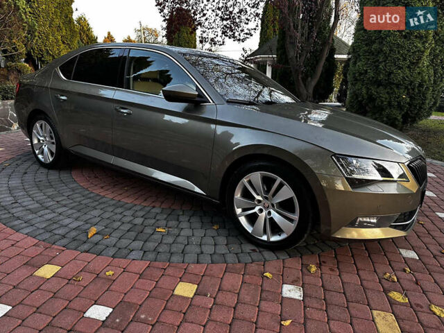 Коричневий Шкода Суперб, об'ємом двигуна 2 л та пробігом 247 тис. км за 18700 $, фото 38 на Automoto.ua