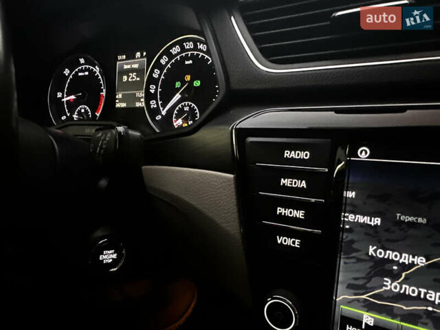 Коричневий Шкода Суперб, об'ємом двигуна 2 л та пробігом 247 тис. км за 18700 $, фото 93 на Automoto.ua