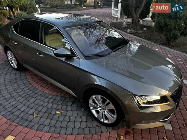 Коричневий Шкода Суперб, об'ємом двигуна 2 л та пробігом 247 тис. км за 18700 $, фото 19 на Automoto.ua