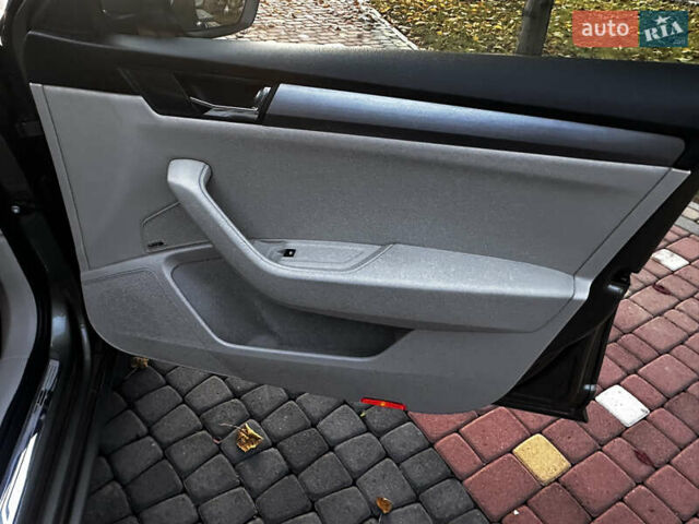 Коричневий Шкода Суперб, об'ємом двигуна 2 л та пробігом 247 тис. км за 18700 $, фото 101 на Automoto.ua