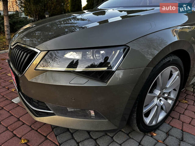 Коричневий Шкода Суперб, об'ємом двигуна 2 л та пробігом 247 тис. км за 18700 $, фото 24 на Automoto.ua
