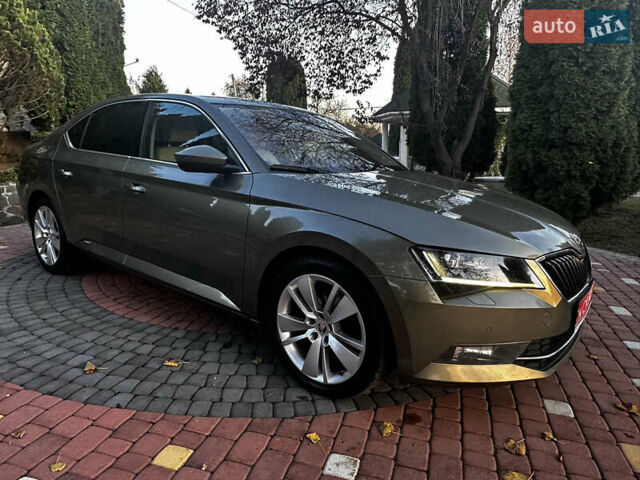 Коричневий Шкода Суперб, об'ємом двигуна 2 л та пробігом 247 тис. км за 18700 $, фото 10 на Automoto.ua