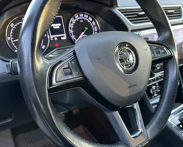 Коричневий Шкода Суперб, об'ємом двигуна 1.97 л та пробігом 197 тис. км за 18750 $, фото 101 на Automoto.ua