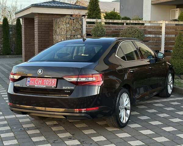 Коричневий Шкода Суперб, об'ємом двигуна 1.97 л та пробігом 197 тис. км за 18750 $, фото 44 на Automoto.ua