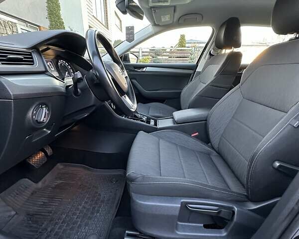 Коричневий Шкода Суперб, об'ємом двигуна 1.97 л та пробігом 197 тис. км за 18750 $, фото 98 на Automoto.ua