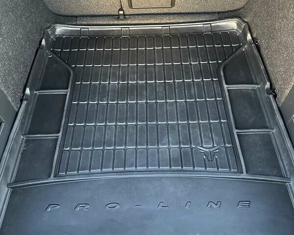 Коричневий Шкода Суперб, об'ємом двигуна 1.97 л та пробігом 197 тис. км за 18750 $, фото 139 на Automoto.ua