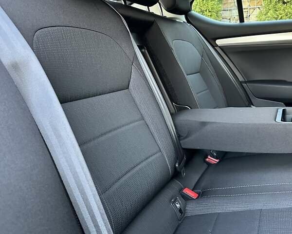 Коричневий Шкода Суперб, об'ємом двигуна 1.97 л та пробігом 197 тис. км за 18750 $, фото 126 на Automoto.ua