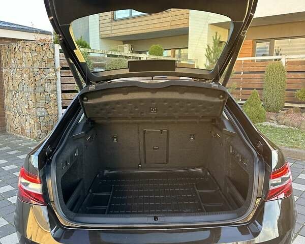 Коричневий Шкода Суперб, об'ємом двигуна 1.97 л та пробігом 197 тис. км за 18750 $, фото 134 на Automoto.ua