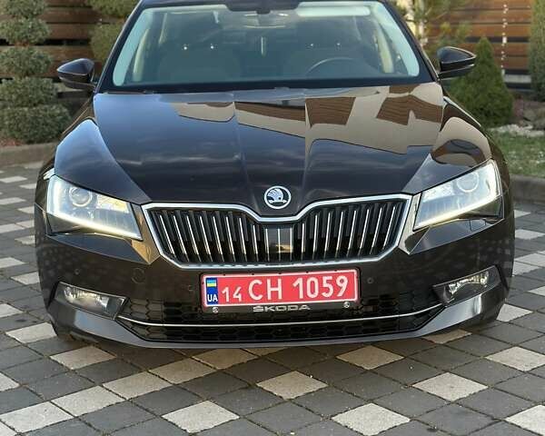 Коричневий Шкода Суперб, об'ємом двигуна 1.97 л та пробігом 197 тис. км за 18750 $, фото 1 на Automoto.ua