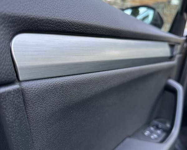 Коричневий Шкода Суперб, об'ємом двигуна 1.97 л та пробігом 197 тис. км за 18750 $, фото 108 на Automoto.ua