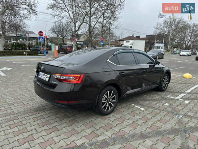 Коричневый Шкода Суперб, объемом двигателя 1.8 л и пробегом 83 тыс. км за 18900 $, фото 4 на Automoto.ua