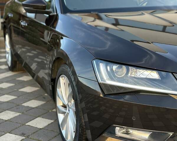 Коричневий Шкода Суперб, об'ємом двигуна 1.97 л та пробігом 197 тис. км за 18750 $, фото 10 на Automoto.ua