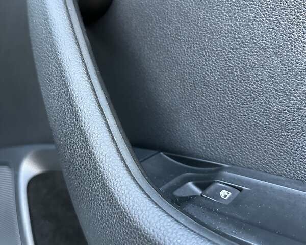 Коричневий Шкода Суперб, об'ємом двигуна 1.97 л та пробігом 197 тис. км за 18750 $, фото 93 на Automoto.ua