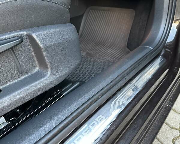 Коричневий Шкода Суперб, об'ємом двигуна 1.97 л та пробігом 197 тис. км за 18750 $, фото 92 на Automoto.ua