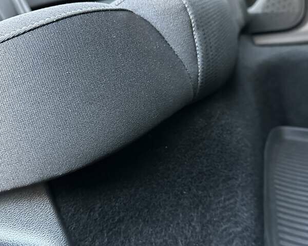 Коричневий Шкода Суперб, об'ємом двигуна 1.97 л та пробігом 197 тис. км за 18750 $, фото 130 на Automoto.ua