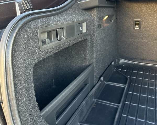 Коричневий Шкода Суперб, об'ємом двигуна 1.97 л та пробігом 197 тис. км за 18750 $, фото 138 на Automoto.ua