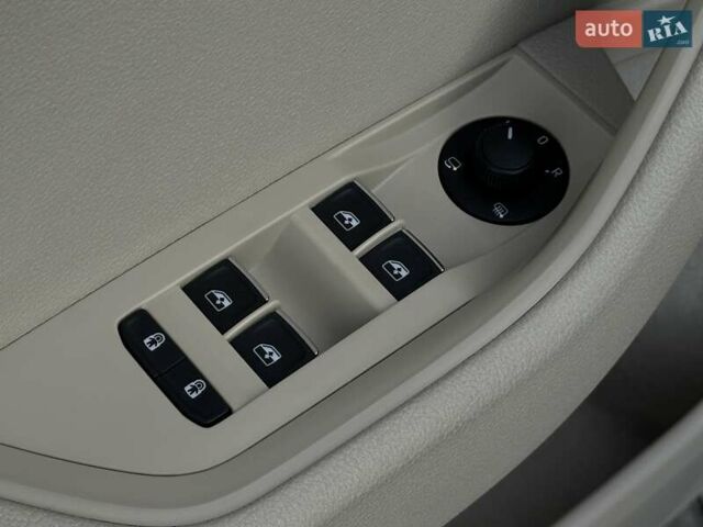 Коричневий Шкода Суперб, об'ємом двигуна 1.97 л та пробігом 259 тис. км за 18900 $, фото 30 на Automoto.ua