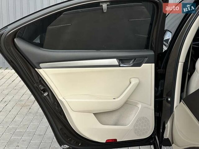 Коричневий Шкода Суперб, об'ємом двигуна 1.97 л та пробігом 259 тис. км за 18900 $, фото 18 на Automoto.ua