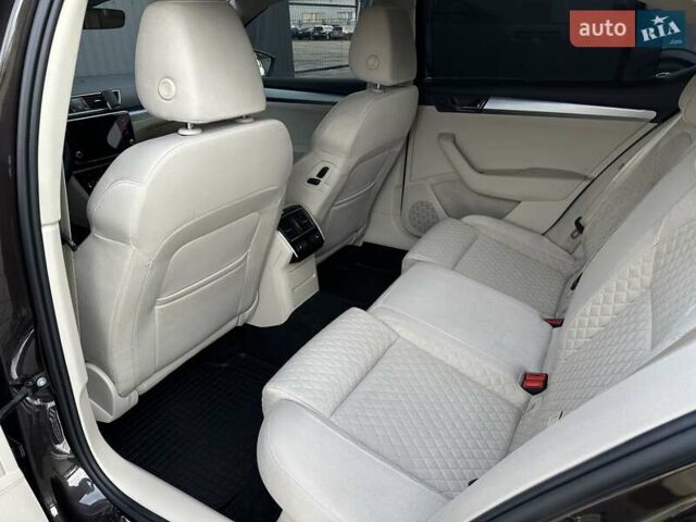 Коричневий Шкода Суперб, об'ємом двигуна 1.97 л та пробігом 259 тис. км за 18900 $, фото 19 на Automoto.ua