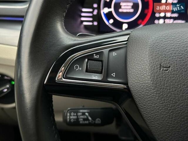 Коричневий Шкода Суперб, об'ємом двигуна 1.97 л та пробігом 259 тис. км за 18900 $, фото 35 на Automoto.ua