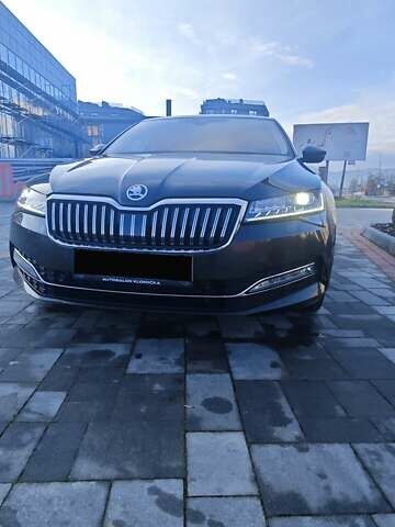 Коричневый Шкода Суперб, объемом двигателя 1.97 л и пробегом 233 тыс. км за 27900 $, фото 5 на Automoto.ua