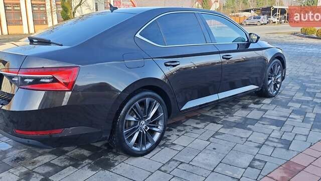 Коричневый Шкода Суперб, объемом двигателя 1.97 л и пробегом 233 тыс. км за 27900 $, фото 3 на Automoto.ua