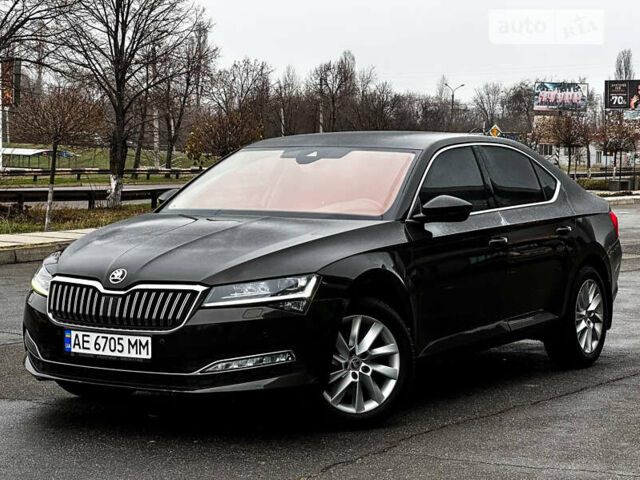 Коричневый Шкода Суперб, объемом двигателя 2 л и пробегом 210 тыс. км за 27000 $, фото 2 на Automoto.ua