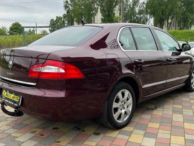 Червоний Шкода Суперб, об'ємом двигуна 1.8 л та пробігом 205 тис. км за 9900 $, фото 5 на Automoto.ua