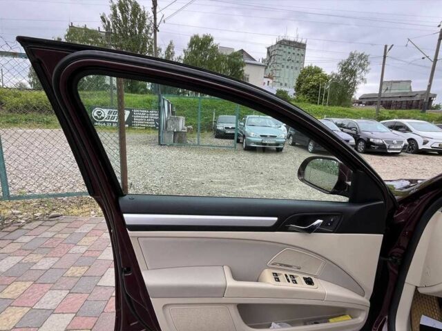 Червоний Шкода Суперб, об'ємом двигуна 1.8 л та пробігом 205 тис. км за 9900 $, фото 8 на Automoto.ua