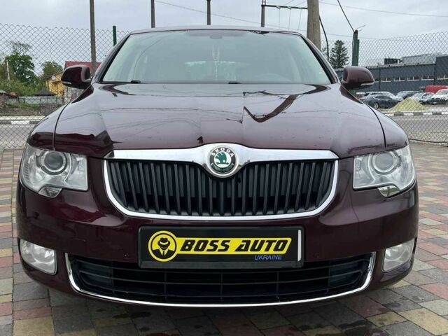 Червоний Шкода Суперб, об'ємом двигуна 1.8 л та пробігом 205 тис. км за 9900 $, фото 1 на Automoto.ua